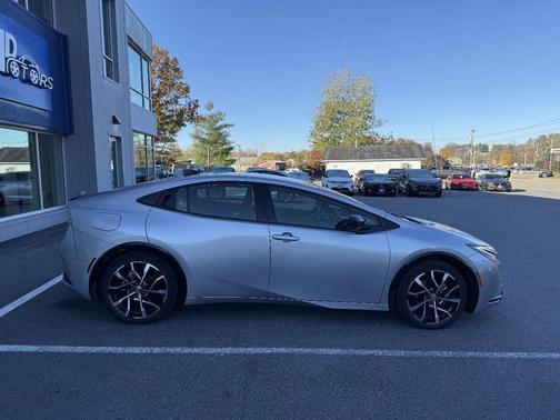 Cutting Edge 2024 Toyota Prius Prime XSE