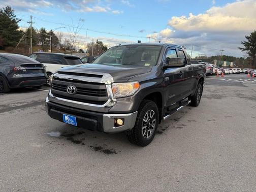 2015 Toyota Tundra SR5