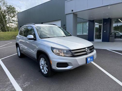 2018 Volkswagen Tiguan Limited 2.0T 4MOTION