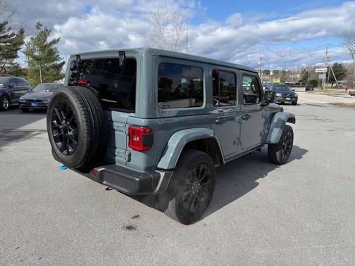 2024 Jeep Wrangler 4xe Sahara