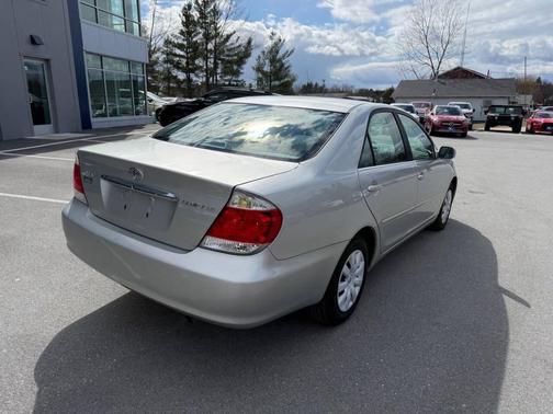 Lunar Mist Metallic 2005 Toyota Camry Base