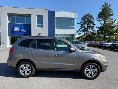 Mineral Gray 2011 Hyundai SANTA FE SE