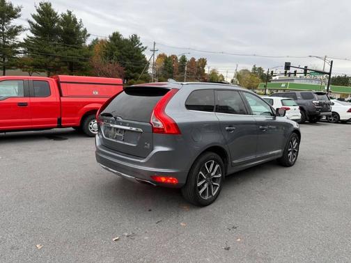 2017 Volvo XC60 T6 Dynamic