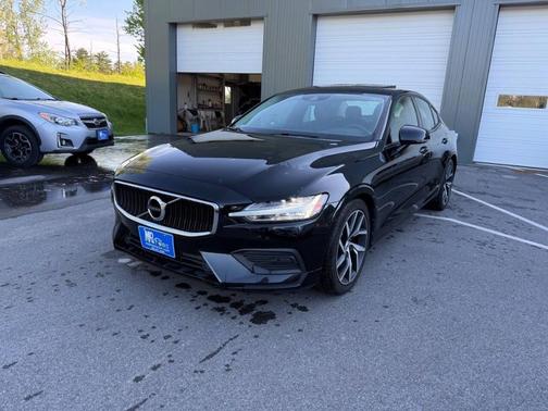 Black Stone 2019 Volvo S60 T6 Momentum
