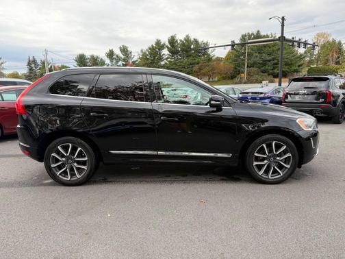 2017 Volvo XC60 T6 Dynamic