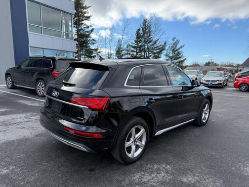 2023 Audi Q5 40 Premium