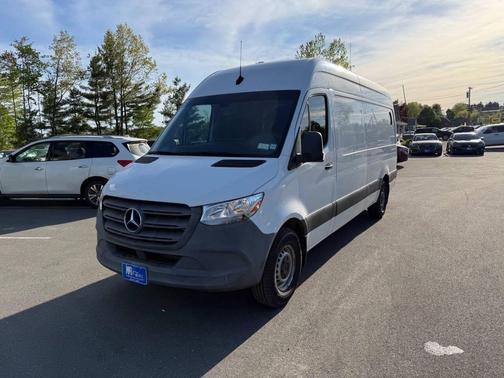 Arctic White 2021 Mercedes-Benz Sprinter 2500 High Roof