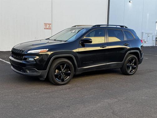 2016 Jeep Cherokee Sport