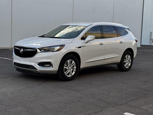 White 2019 Buick Enclave Essence
