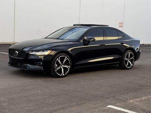 2024 Volvo S60 B5 - Core