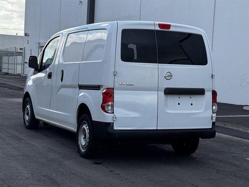 2015 Nissan NV200 S
