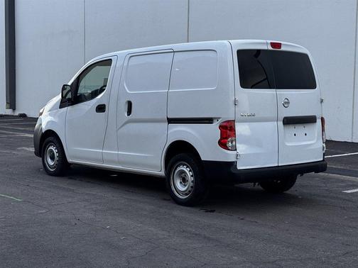 2015 Nissan NV200 S