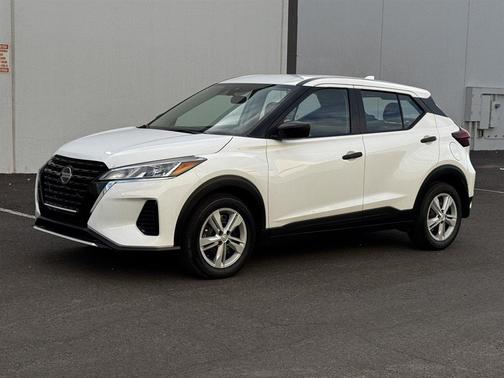2021 Nissan Kicks S