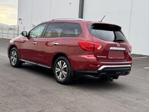 2017 Nissan Pathfinder S