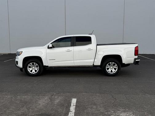 White 2020 Chevrolet Colorado LT