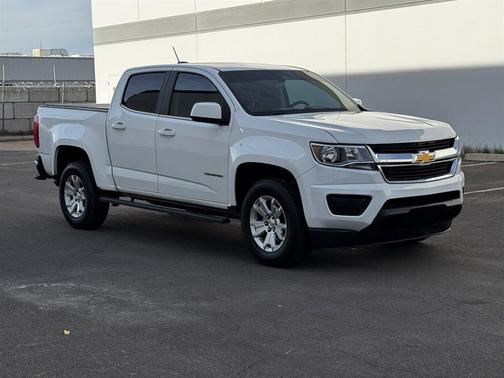 White 2020 Chevrolet Colorado LT