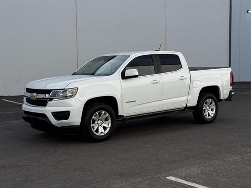 White 2020 Chevrolet Colorado LT