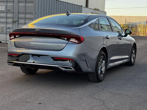 2021 Kia K5 LXS