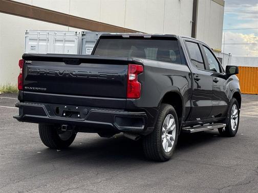 2022 Chevrolet Silverado 1500 Custom