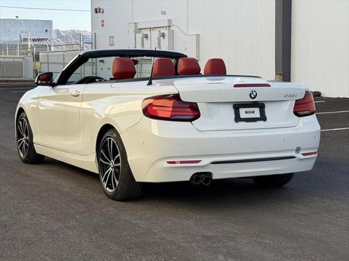 2021 BMW 230 230i
