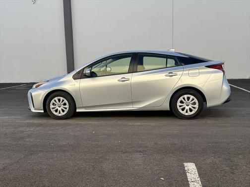 2022 Toyota Prius L