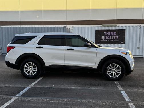 2020 Ford Explorer Base