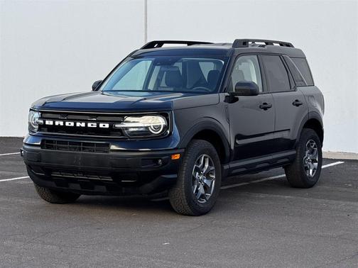 Black 2024 Ford Bronco Sport Badlands
