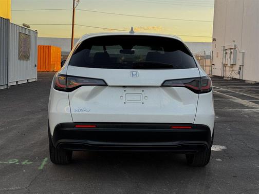 2025 Honda HR-V LX