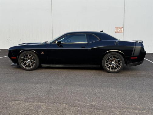 2016 Dodge Challenger R/T Scat Pack