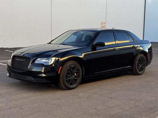 2023 Chrysler 300 Touring