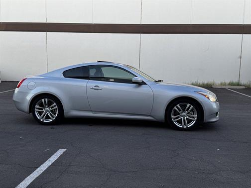 2009 INFINITI G37 Journey
