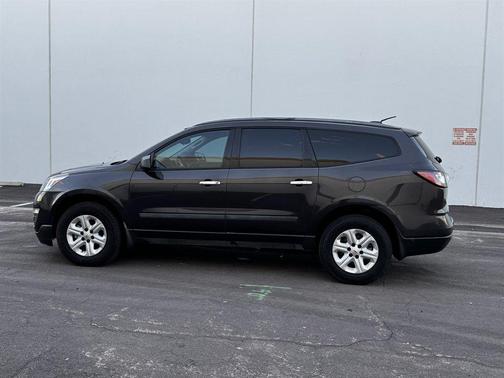 2017 Chevrolet Traverse LS