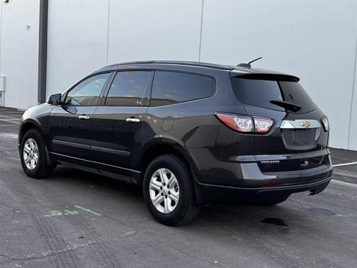 2017 Chevrolet Traverse LS