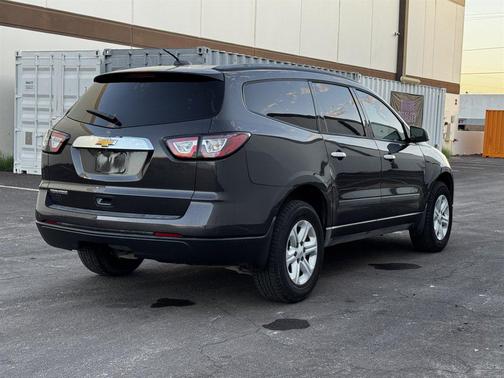 2017 Chevrolet Traverse LS