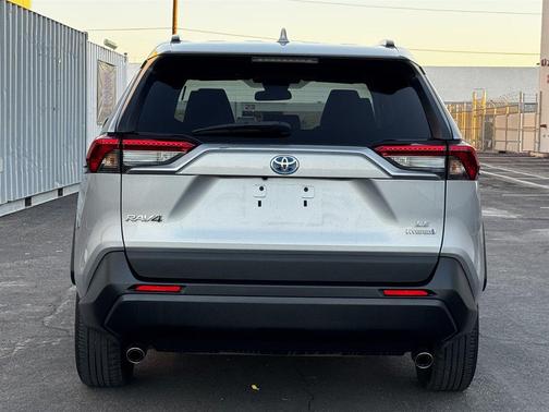 2021 Toyota RAV4 Hybrid LE