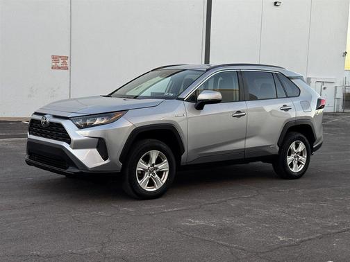 2021 Toyota RAV4 Hybrid LE