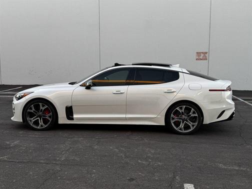 2020 Kia Stinger GT1