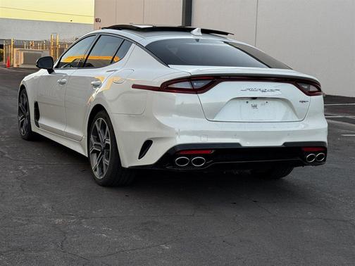 2020 Kia Stinger GT1