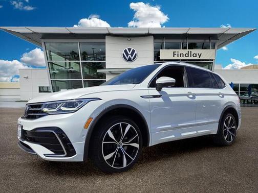 Opal White Pearl Effect 2023 Volkswagen Tiguan 2.0T SEL R-Line
