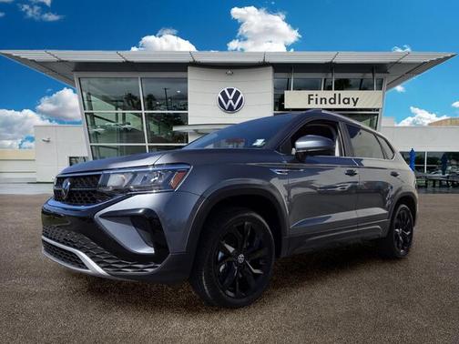 Platinum Gray Metallic 2023 Volkswagen Taos 1.5T SE