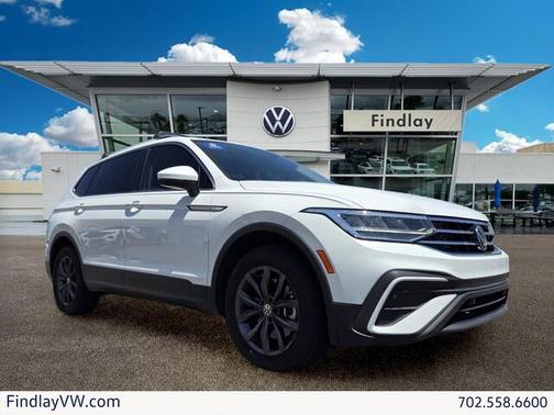 Pure White 2022 Volkswagen Tiguan 2.0T SE