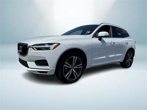 2020 Volvo XC60 T5 Momentum