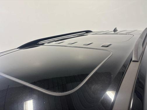 Mosaic Black Metallic 2024 Chevrolet Traverse Limited Premier