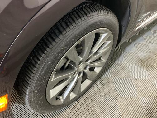 Rich Garnet Metallic 2021 Buick Envision Avenir