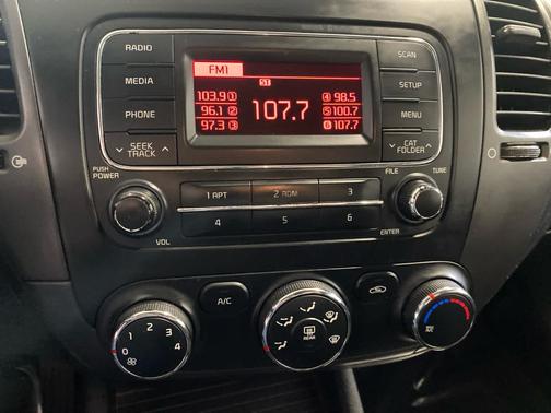 Silky Silver 2016 Kia Forte LX