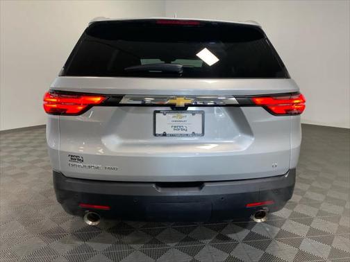 2022 Chevrolet Traverse LT Leather