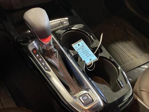 Summit White 2024 Chevrolet Trax 2RS