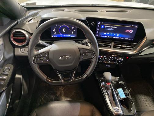 Summit White 2024 Chevrolet Trax 2RS