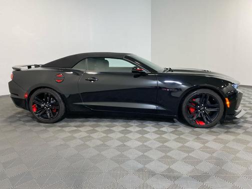 2023 Chevrolet Camaro RWD Convertible LT1