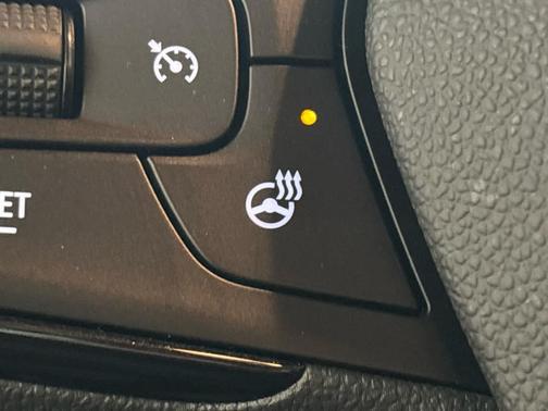 Summit White 2023 Chevrolet Trailblazer RS